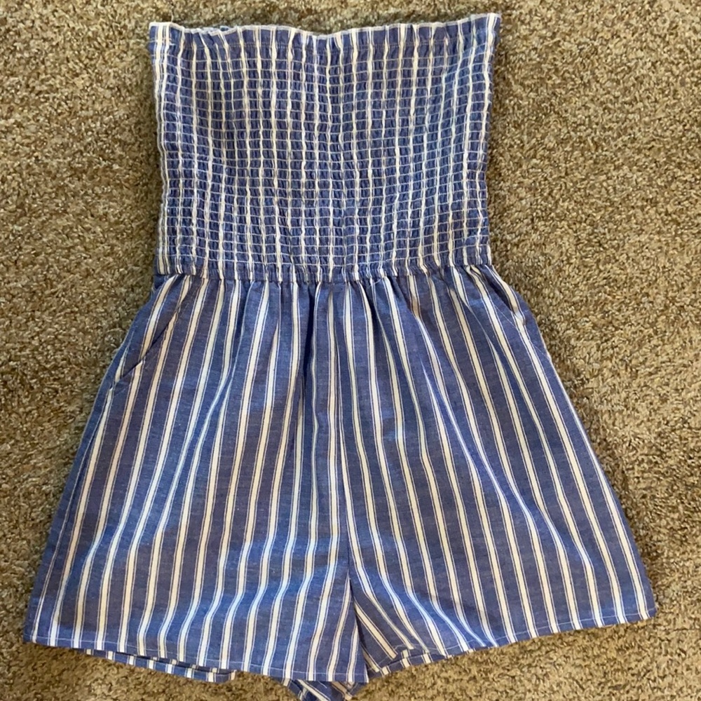Strapless romper